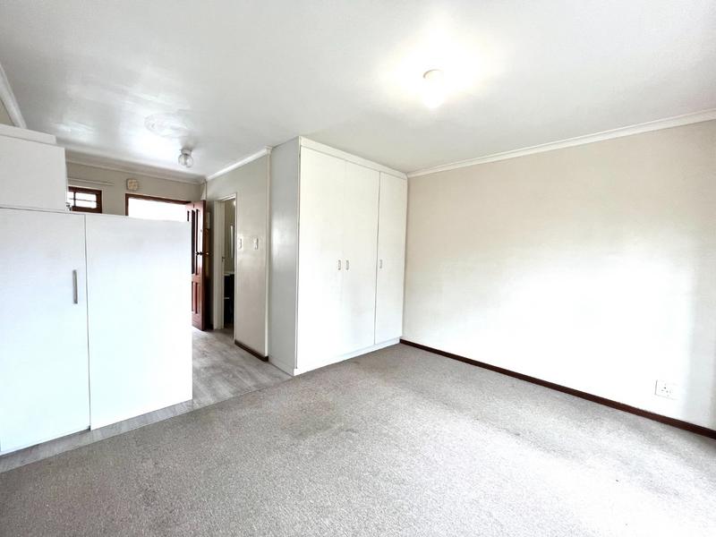 1 Bedroom Property for Sale in St Georges Park Eastern Cape